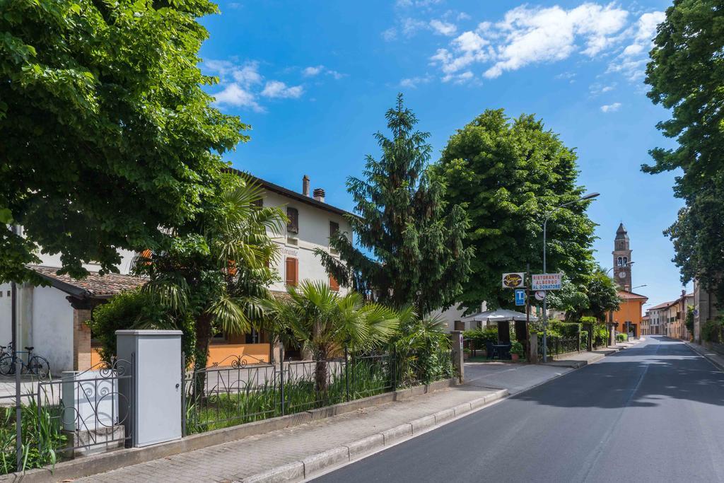 Ristorante Albergo Al Donatore Teòr Exteriör bild